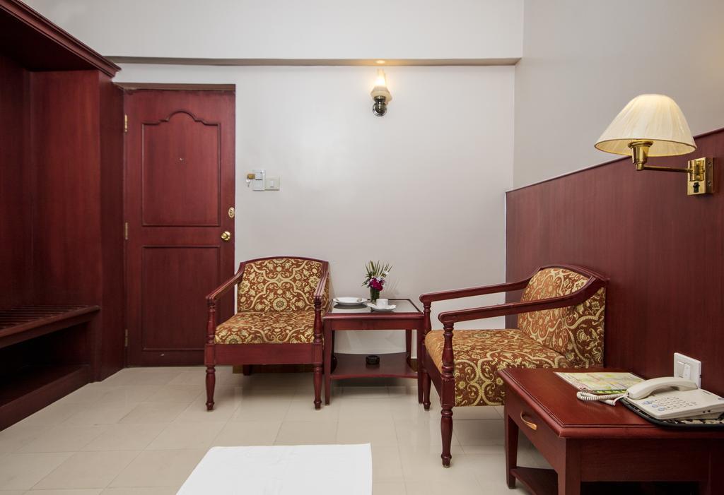 Rr Residency Ξενοδοχείο Kodaikanal Δωμάτιο φωτογραφία