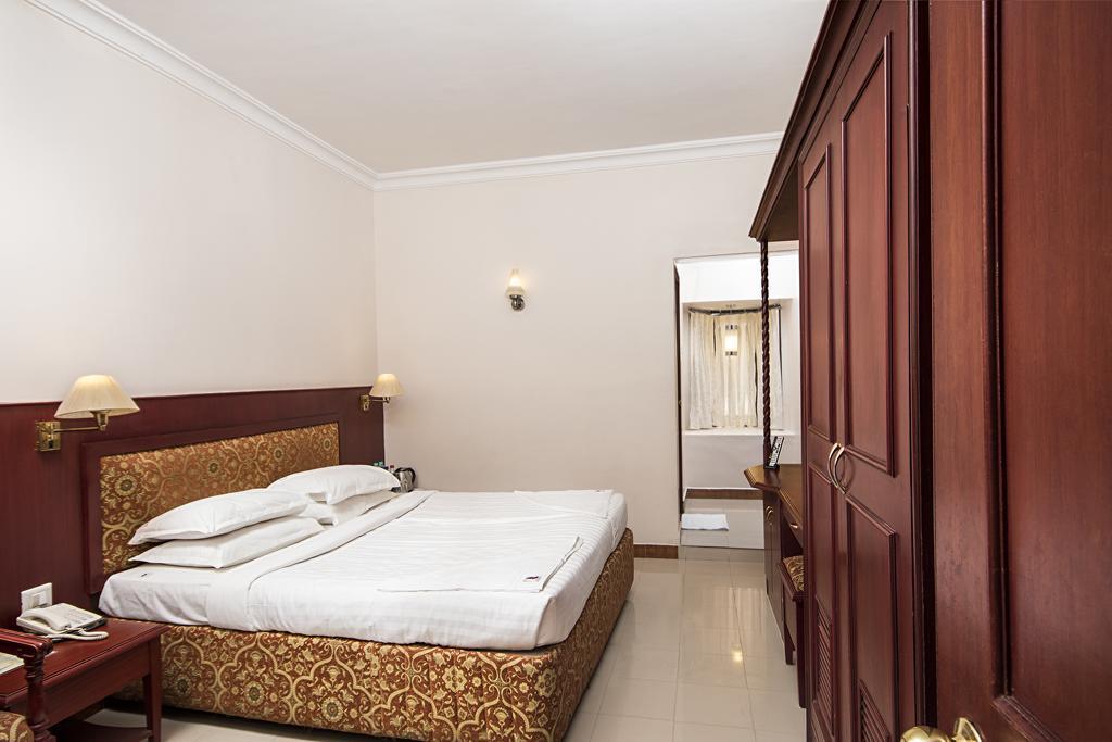 Rr Residency Ξενοδοχείο Kodaikanal Δωμάτιο φωτογραφία